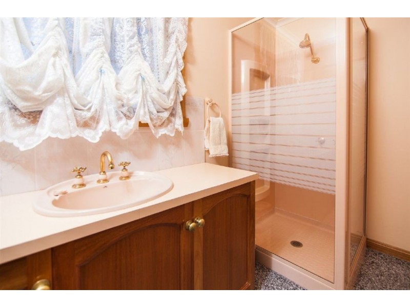 1 Doncaster Court, Trevallyn TAS 7250