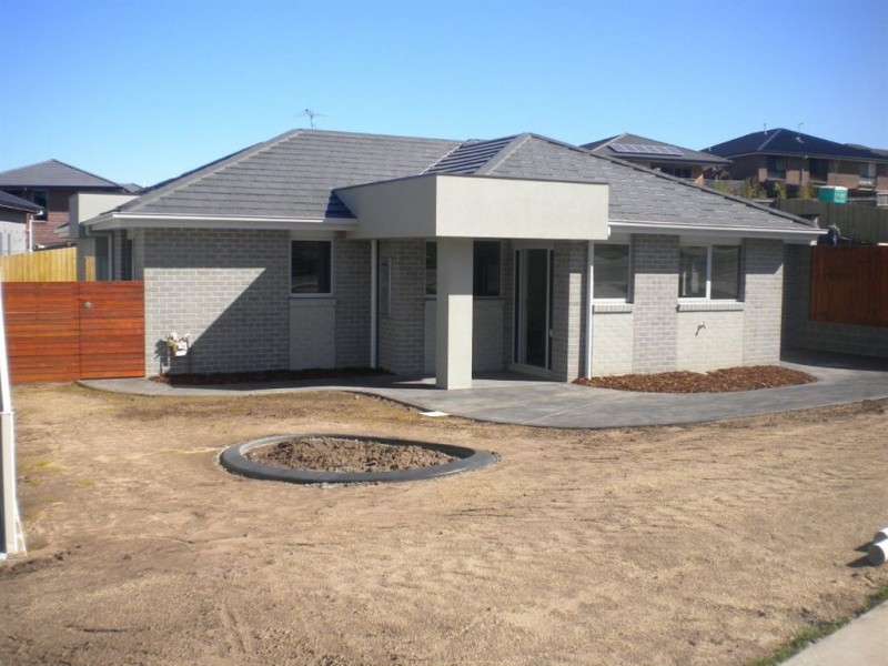 1 & 2/5 Kate Reed Drive, Prospect TAS 7250