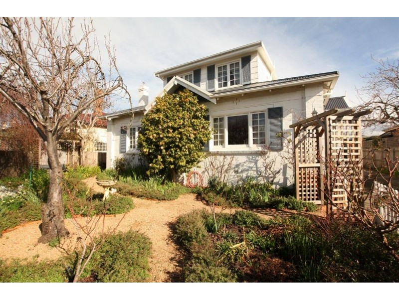 6 Como Crescent, Newstead TAS 7250