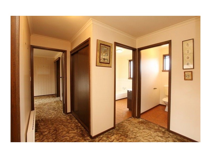 40 Rossmoyne Street, Norwood TAS 7250