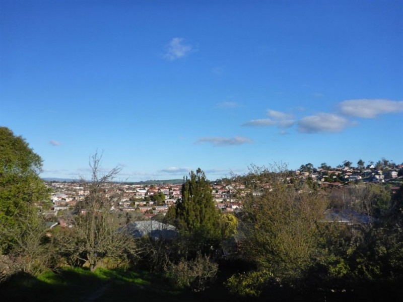 77 Normanstone Road, South Launceston TAS 7249