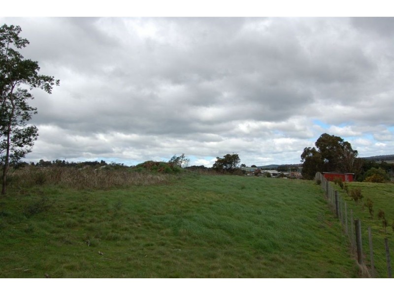 21 Waverley Road, St Leonards TAS 7250