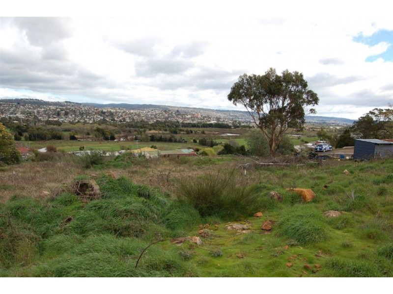 21 Waverley Road, St Leonards TAS 7250