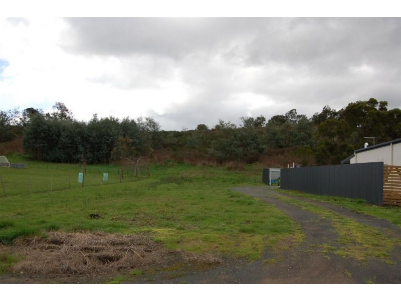 21 Waverley Road, St Leonards TAS 7250