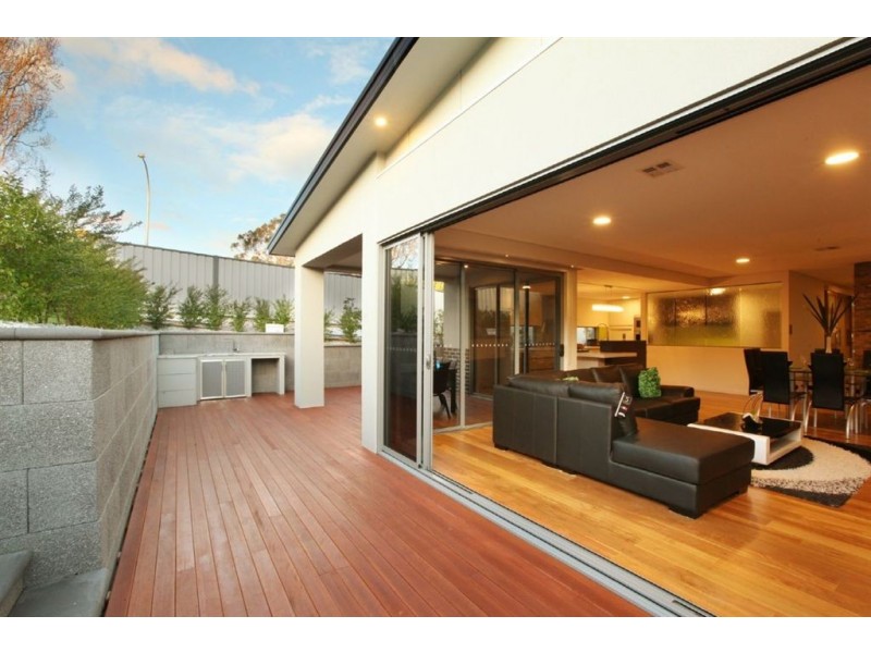 2 Legges Crescent, Prospect TAS 7250