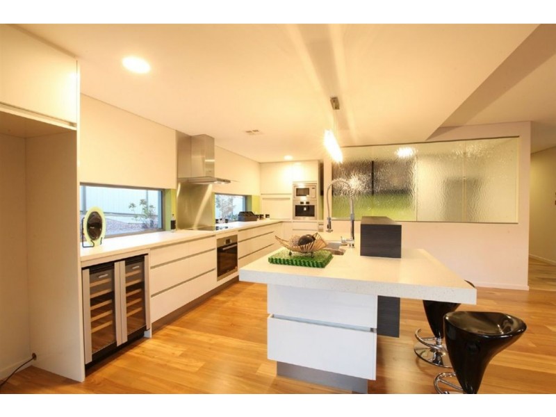 2 Legges Crescent, Prospect TAS 7250
