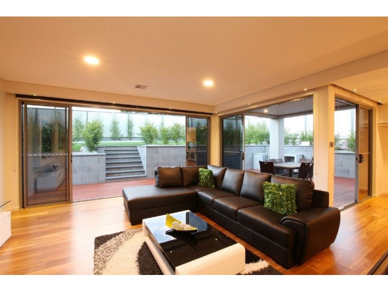 2 Legges Crescent, Prospect TAS 7250