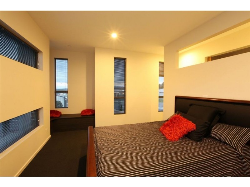 2 Legges Crescent, Prospect TAS 7250