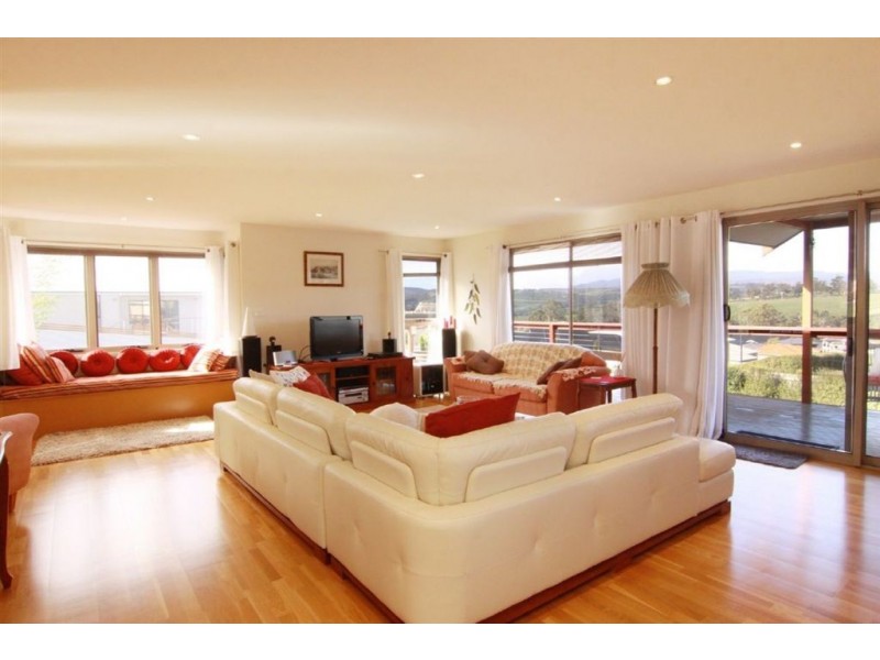 37 Piper Avenue, Youngtown TAS 7249