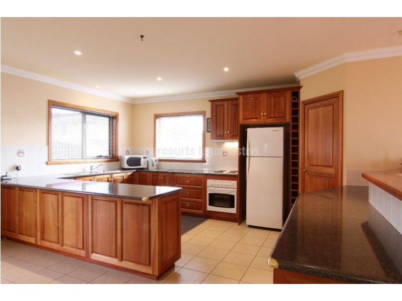 34 Piper Avenue, Youngtown TAS 7249