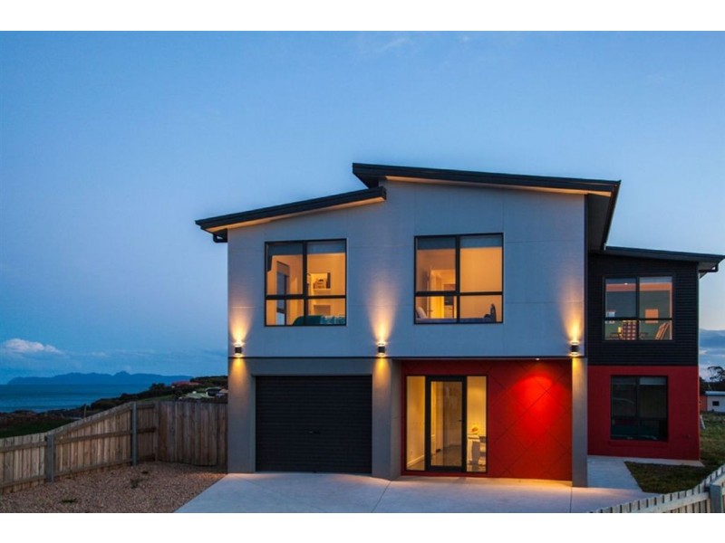 10 Freycinet Court, Swansea TAS 7190