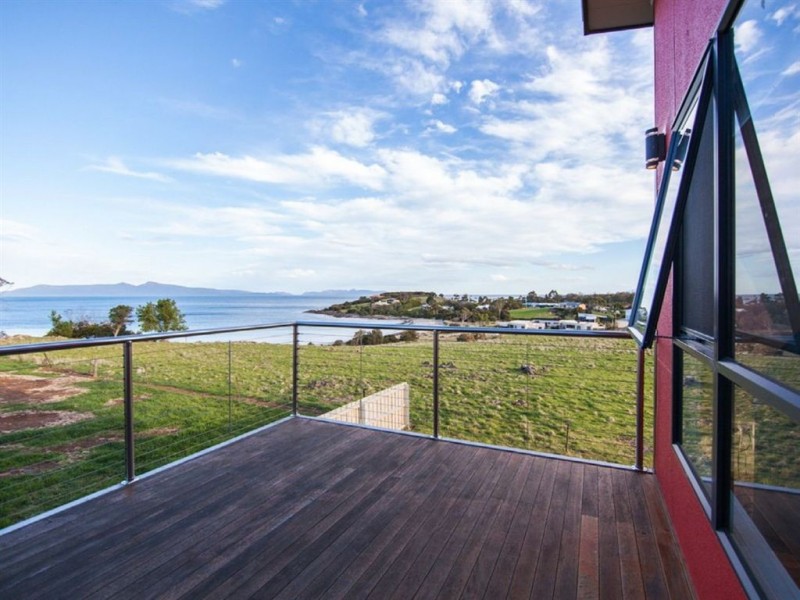10 Freycinet Court, Swansea TAS 7190