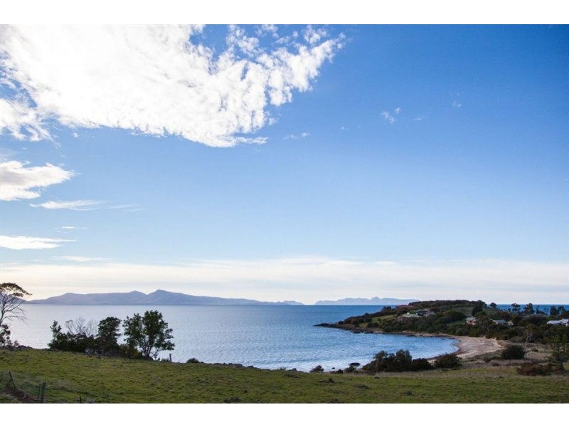 10 Freycinet Court, Swansea TAS 7190