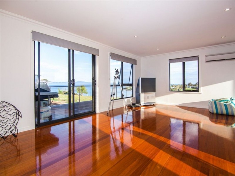 10 Freycinet Court, Swansea TAS 7190