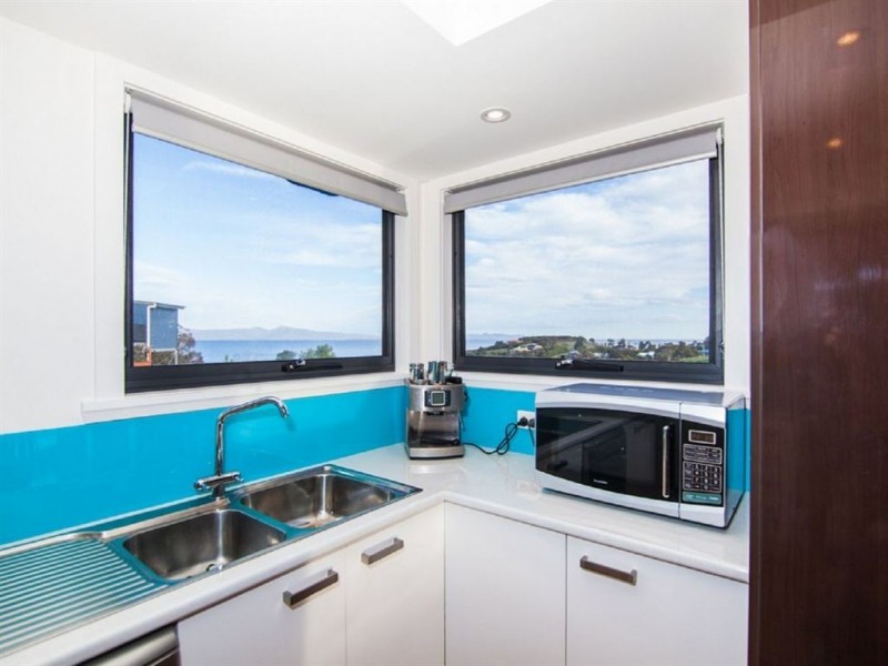 10 Freycinet Court, Swansea TAS 7190