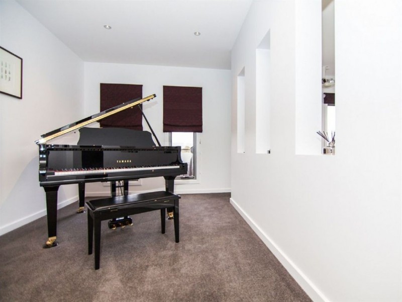 6 Harrison Way, Newstead TAS 7250