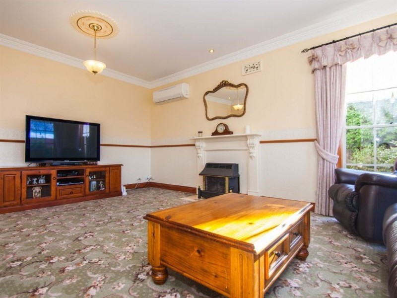 9 Hollis Court, Youngtown TAS 7249