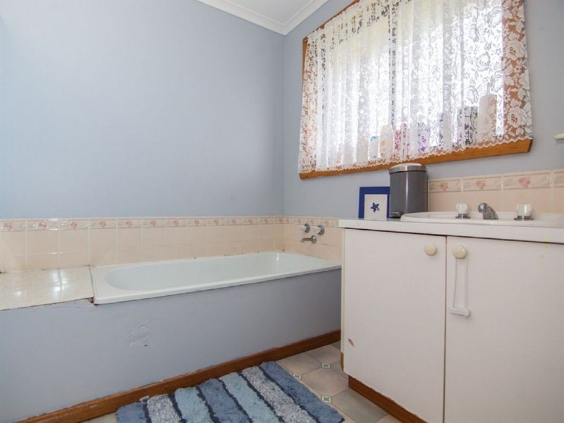 25 Wallace Street, Newnham TAS 7248