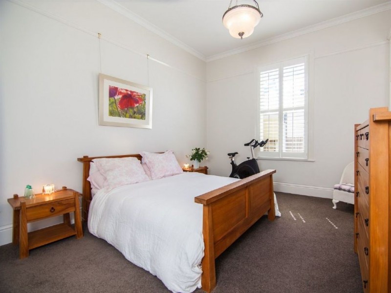 7 College Street, Newstead TAS 7250