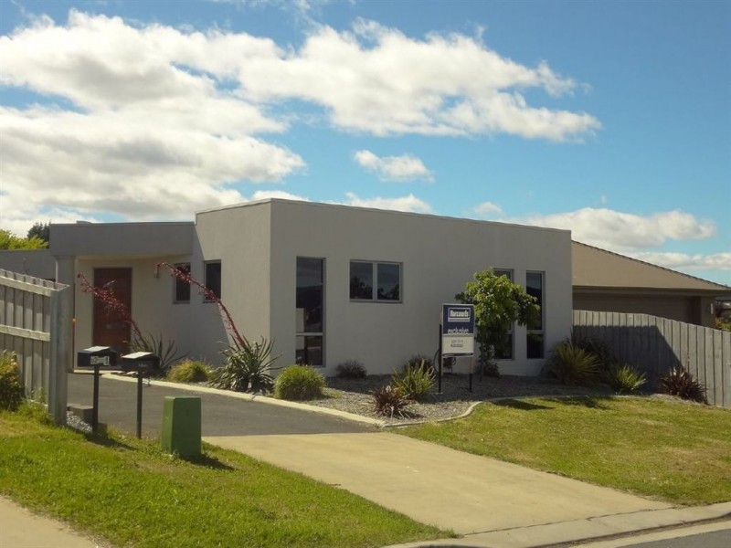 1/4 Caprice Court, Newnham TAS 7248