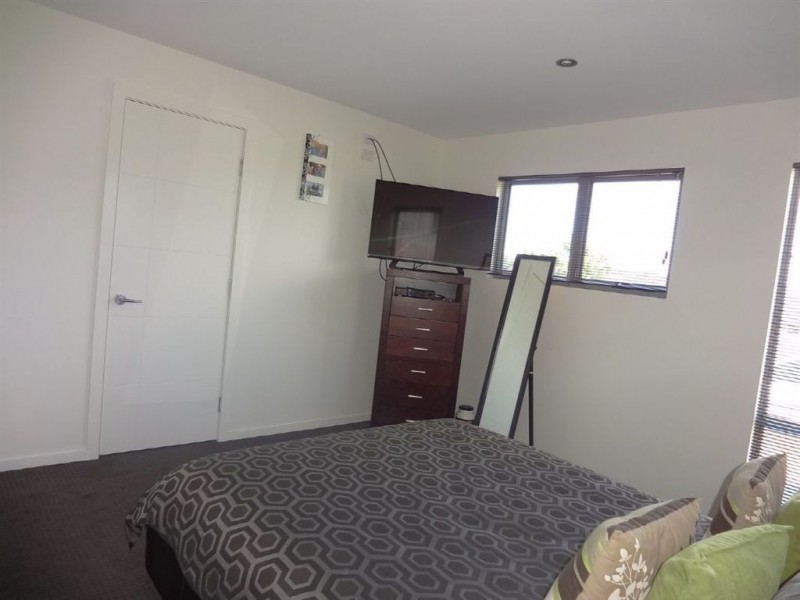 1/4 Caprice Court, Newnham TAS 7248