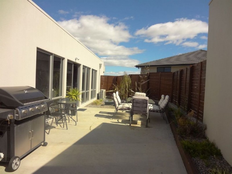 1/4 Caprice Court, Newnham TAS 7248