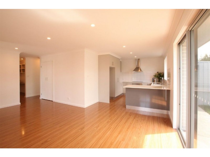 2/55 Legges Crescent, Prospect TAS 7250