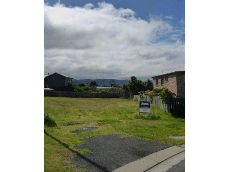 11 Barrett Avenue, Bicheno TAS 7215
