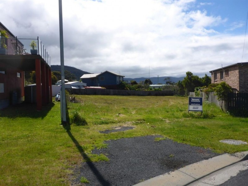 11 Barrett Avenue, Bicheno TAS 7215