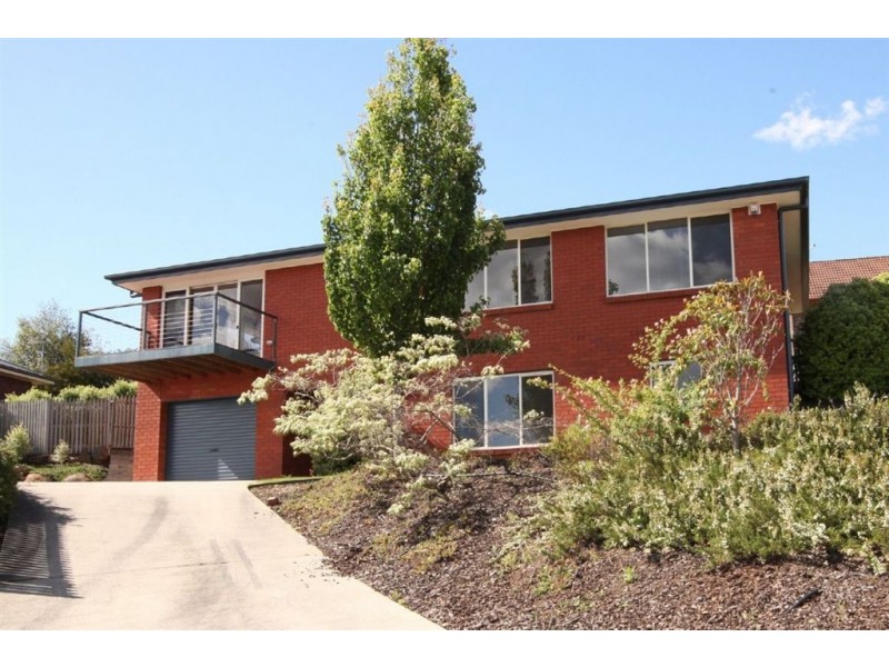 4 Monet Place, Newnham TAS 7248