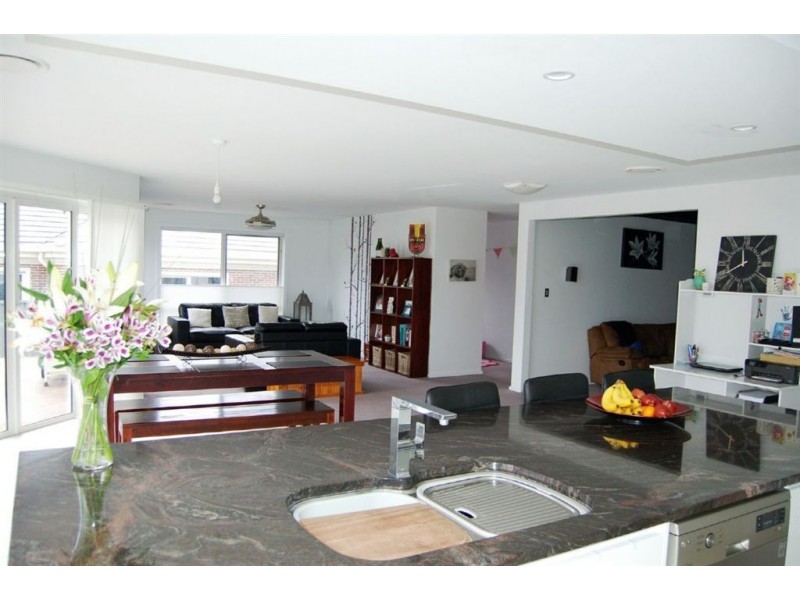 1 Streamside Court, Kings Meadows TAS 7249