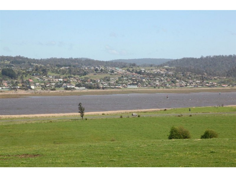 69 Mount Stuart Drive, Newnham TAS 7248