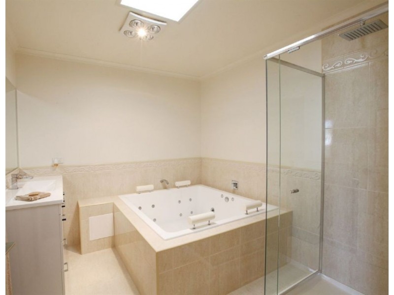 69 Mount Stuart Drive, Newnham TAS 7248