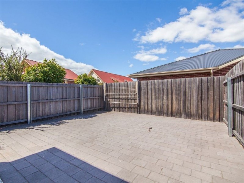 1/10-12 Plumer Street, Mowbray TAS 7248