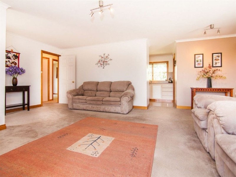 13a Weedon Ave, South Launceston TAS 7249