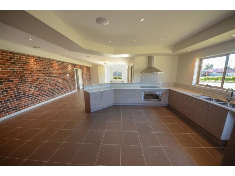 26-28 Longford Close, Longford TAS 7301