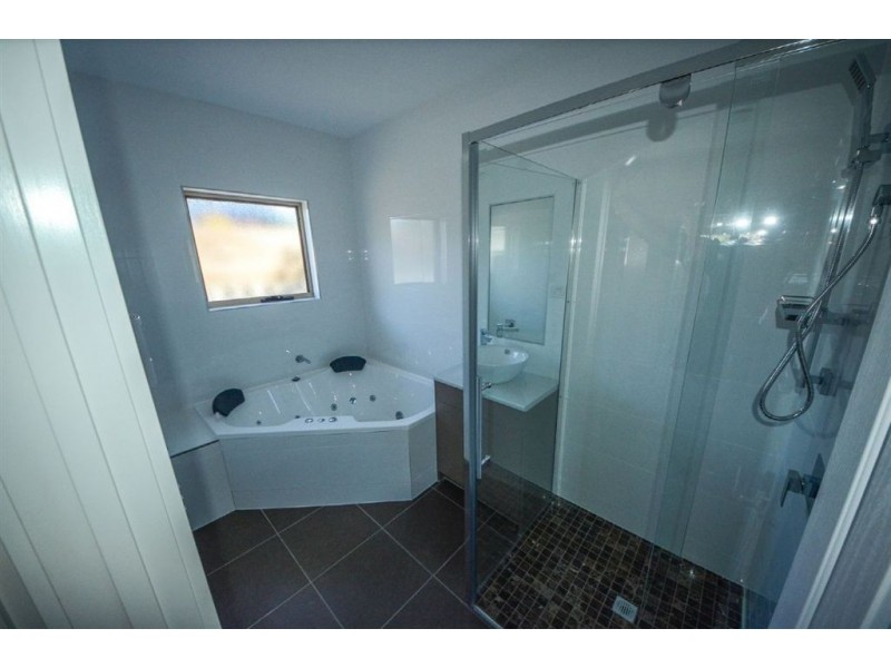 26-28 Longford Close, Longford TAS 7301