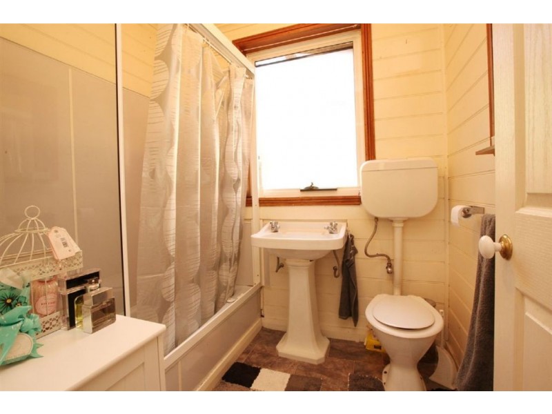 11 Denison Road, West Launceston TAS 7250