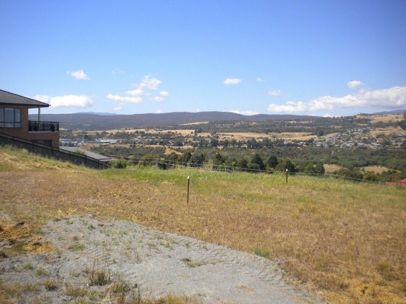 2 & 3/7 Carrera Place, Norwood TAS 7250