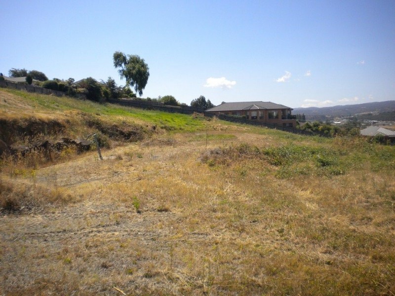 2 & 3/7 Carrera Place, Norwood TAS 7250