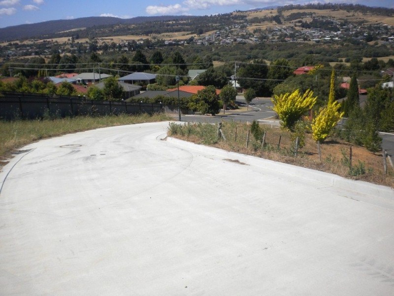 2 & 3/7 Carrera Place, Norwood TAS 7250