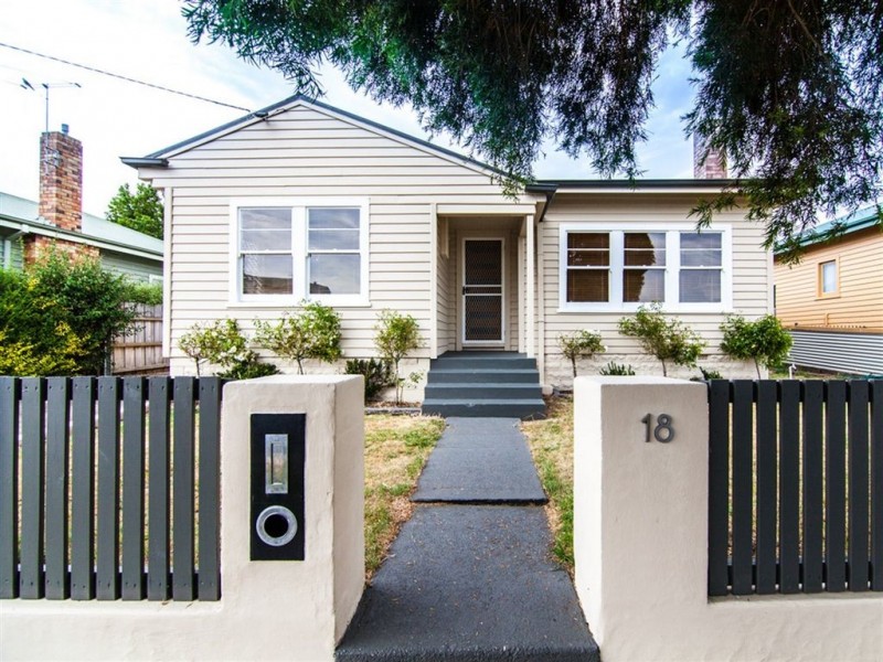 18 Tudor Avenue, Newstead TAS 7250