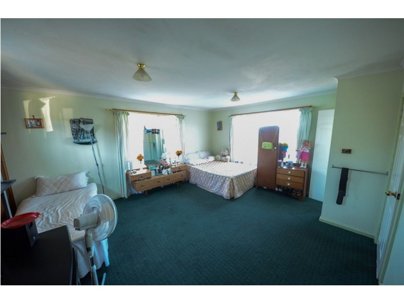 50 Crandon Crescent, Newnham TAS 7248