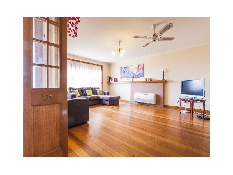 10 Procter Street, Newnham TAS 7248