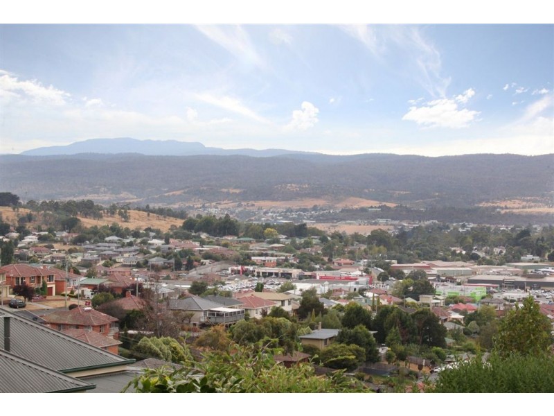 31 Nichols Street, Kings Meadows TAS 7249