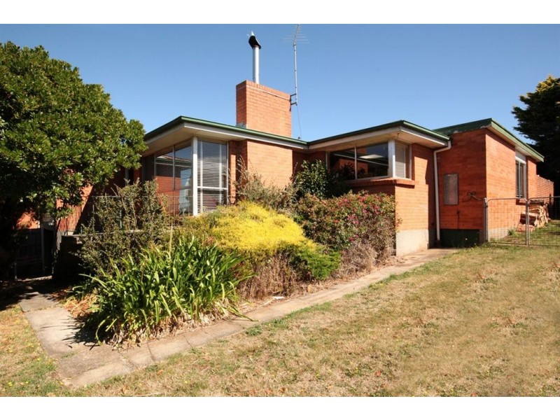 15 Arnold Street, Newnham TAS 7248