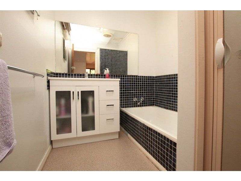 15 Arnold Street, Newnham TAS 7248