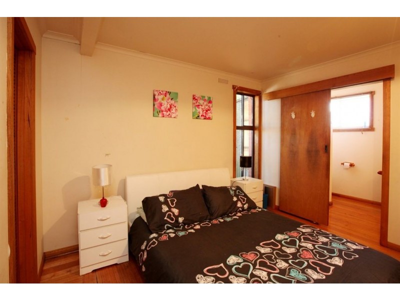 15 Arnold Street, Newnham TAS 7248
