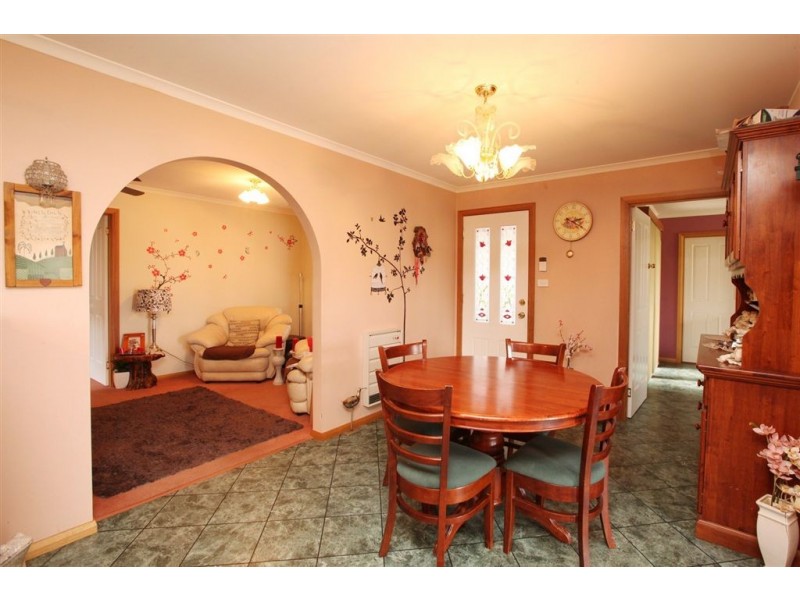 10 Banksia Place, Youngtown TAS 7249