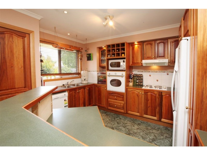 10 Banksia Place, Youngtown TAS 7249